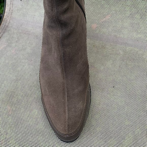 La Canadienne High-Heeled, Knee-High Boots - Picture 3 of 9